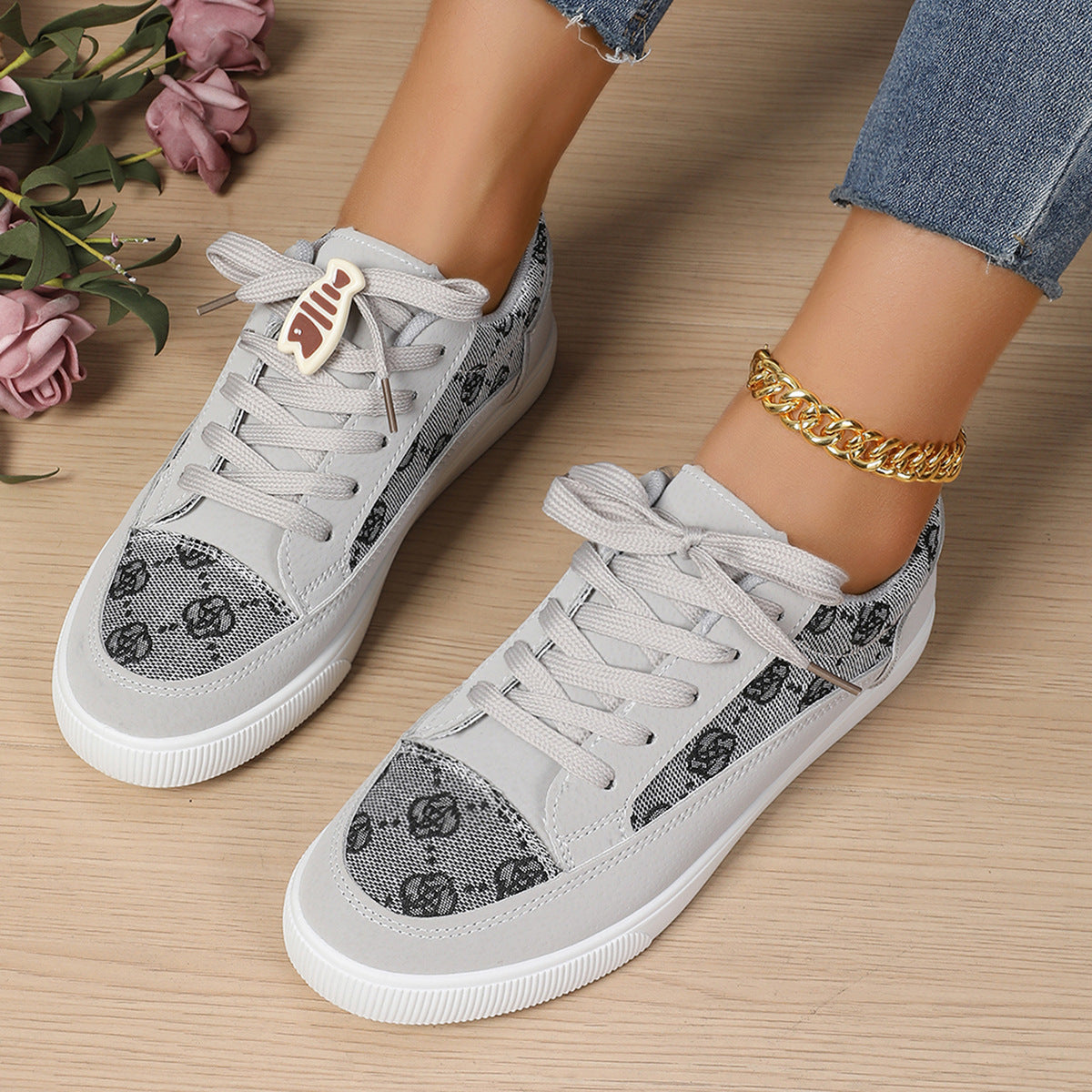 Floral Embroidered Valentina Lo Bello Casual Sneakers
