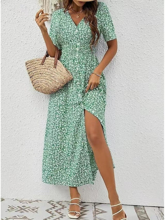 Elegante abito con scollo a V e spacco laterale di Valentina Lo Bello