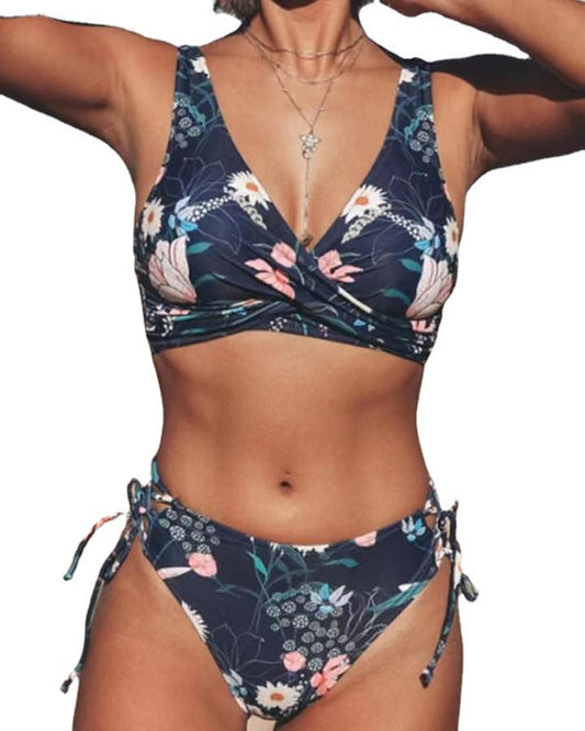 Bikini a vestibilità perfetta con stampa floreale di Valentina Lo Bello