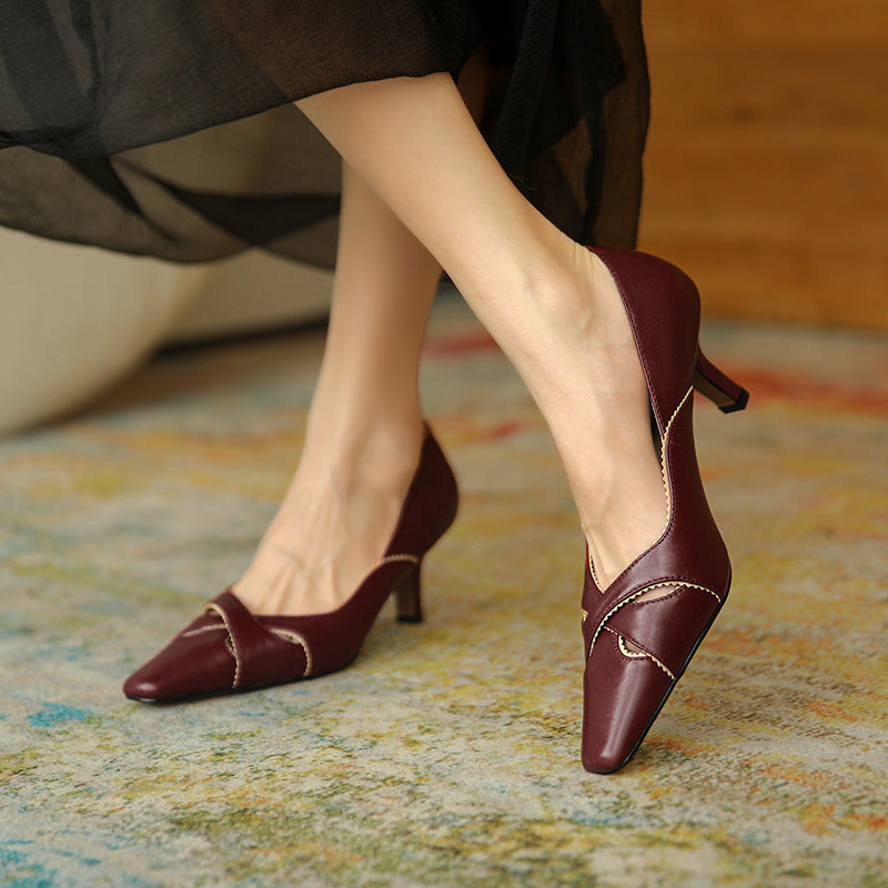 Eleganti décolleté in pelle di Valentina Lo Bello