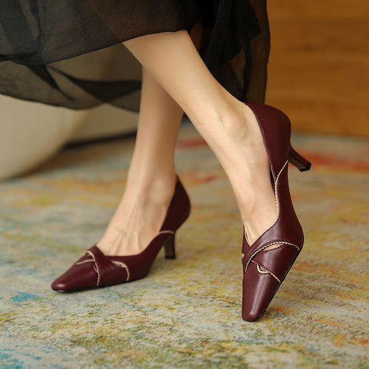 Eleganti décolleté in pelle di Valentina Lo Bello