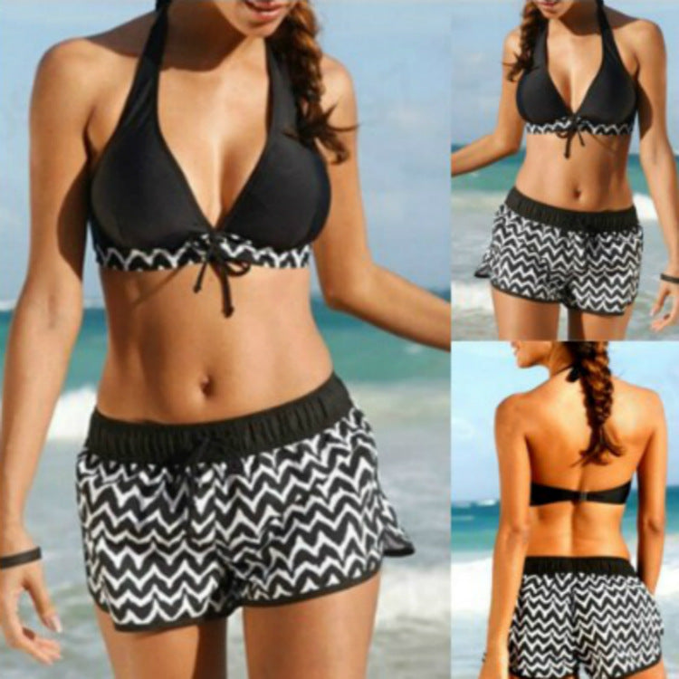 Elegante bikini a zigzag Valentina Lo Bello con shorts