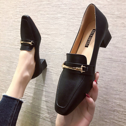 Eleganti mocassini con tacco di Valentina Lo Bello, ispirati a Pinterest.
