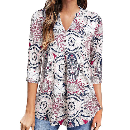 Top floreale con scollo a V di Valentina Lo Bello