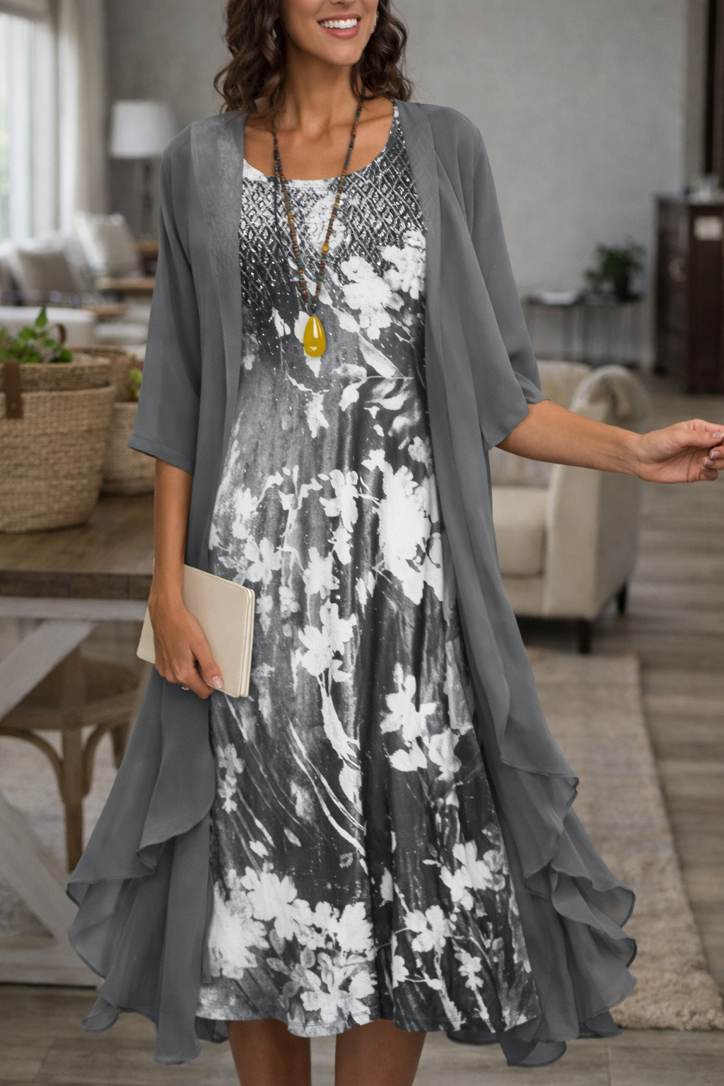 Elegante completo due pezzi in chiffon di Valentina Lo Bello