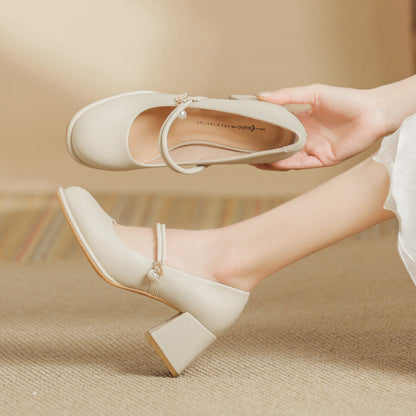Elegant Chunky Heel High Heels by Valentina Lo Bello