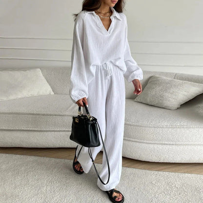 Completo elegante a maniche lunghe di Valentina Lo Bello, vestibilità ampia.